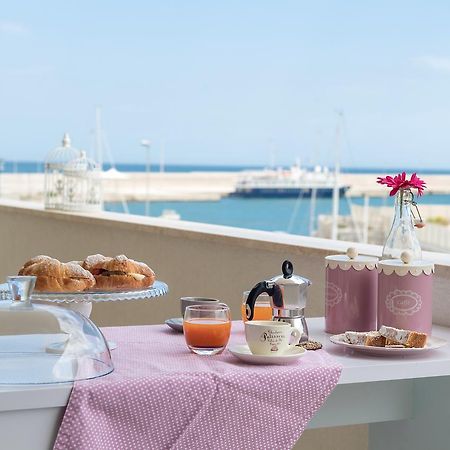مبيت وإفطار مونوبولي Chicco Di Caffe' المظهر الخارجي الصورة