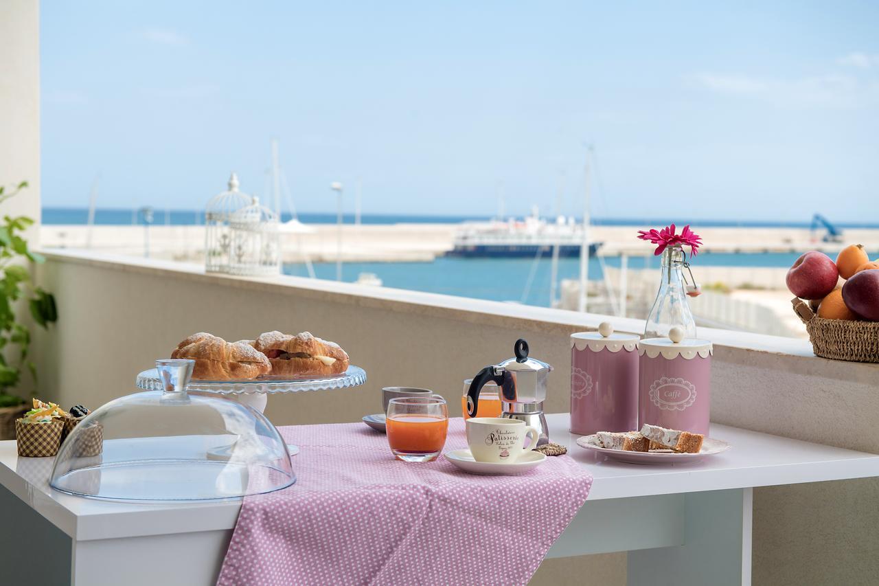 مبيت وإفطار مونوبولي Chicco Di Caffe' المظهر الخارجي الصورة
